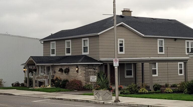Arn Lockie Funeral Home – Norwich Ontario